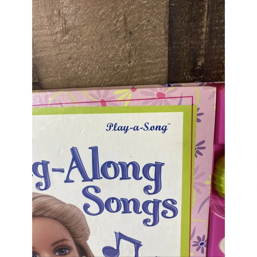 VTG Barbie Sing-Along Songs Play-a-Song Book w/ Working Microphone (2000) TESTED
